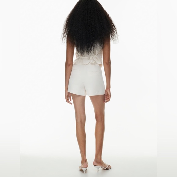 Aritzia Wilfred Anthem Short - Picture 2 of 9
